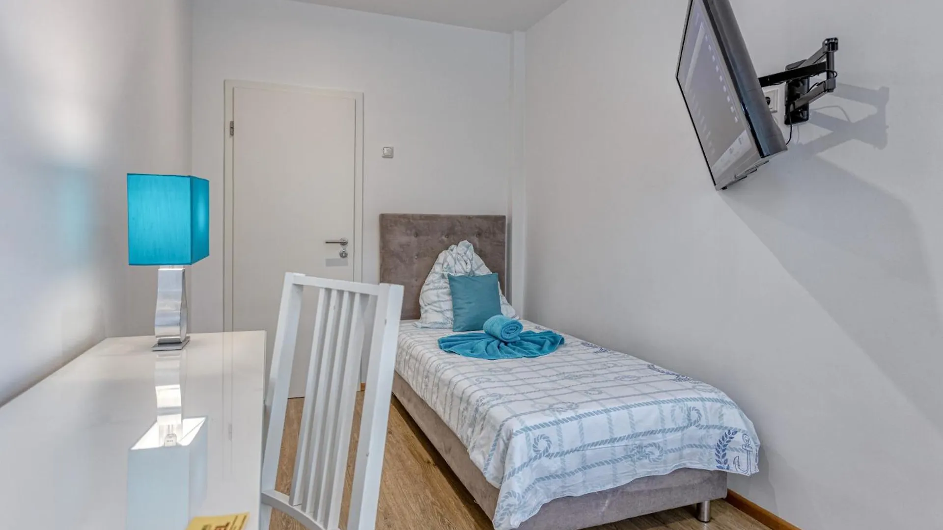 Touch Down Motel Lohmar Hotel