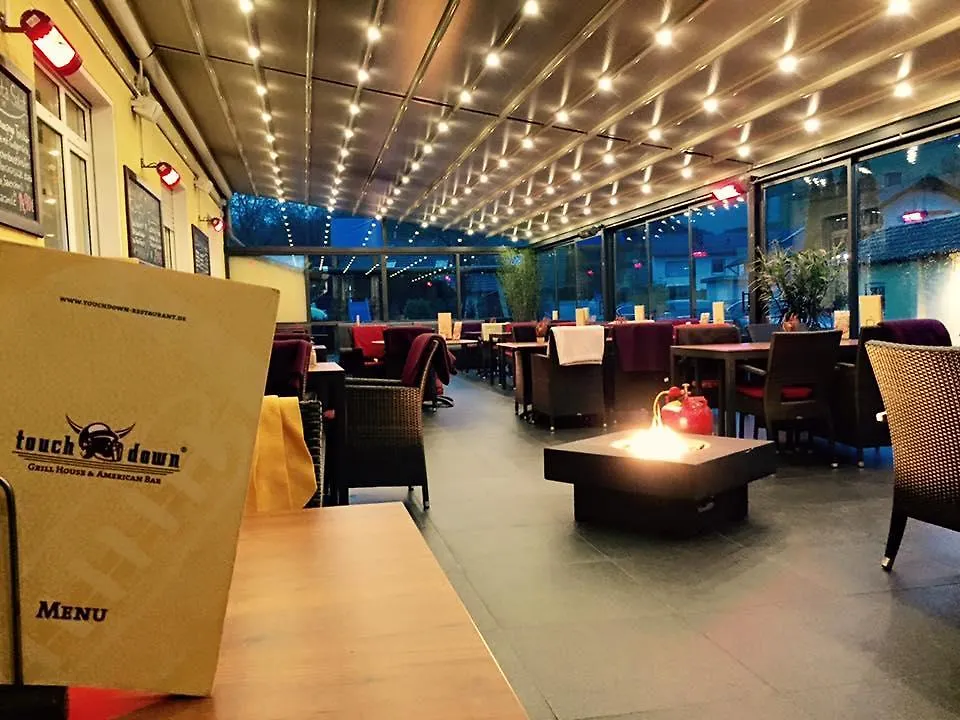 Hotel Touch Down Motel Lohmar
